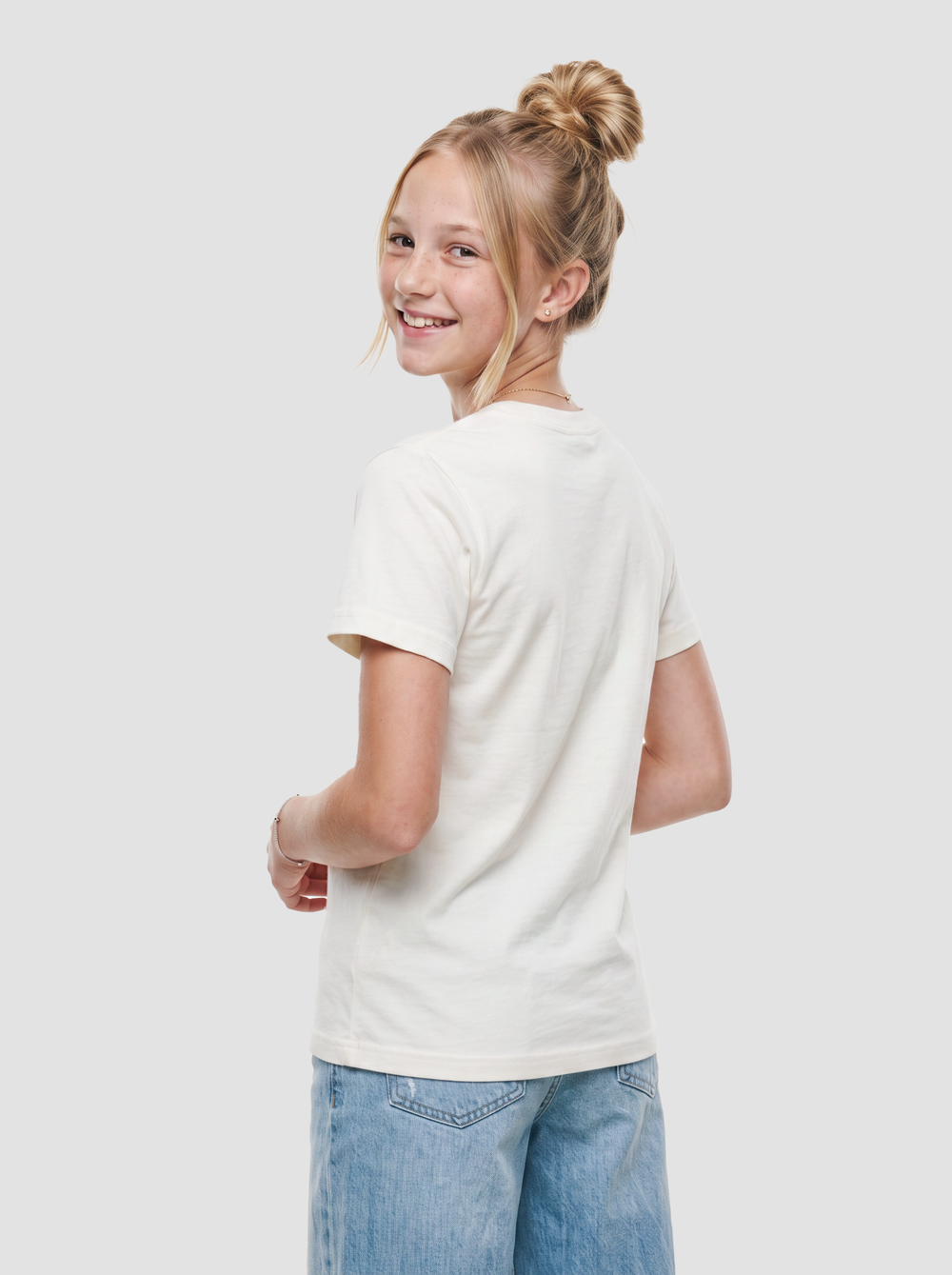 BELLA + CANVAS 3001Y - Youth Jersey Tee — view 3