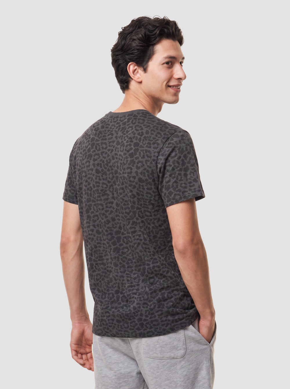 LAT - Fine Jersey Tee - 6901 thumbnail 3